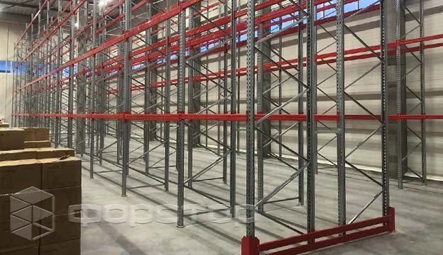Row protection of the racking system