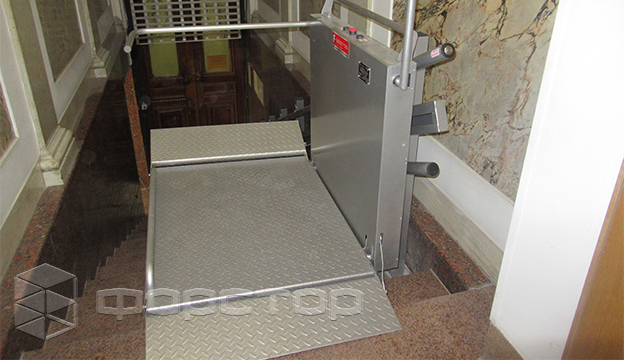 The lift provides barrier-free access to the bank branch
