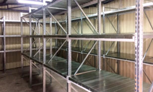 Посилені стелажі для запчастин на склад постачальника гідравліки