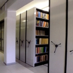 Современная библиотека на базе передвижных архивных стеллажей