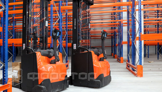 The system is serviced by Toyota SWE145 stackers