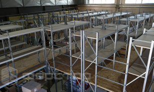 Warehouse double-deck mezzanine for sanitary warehouses