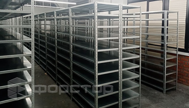 Shelving racks for cosmetic products